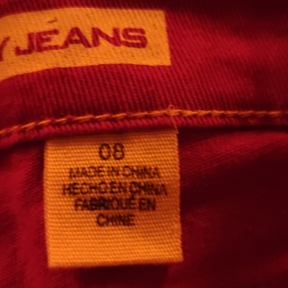 Red pants - Picture 2 of 4